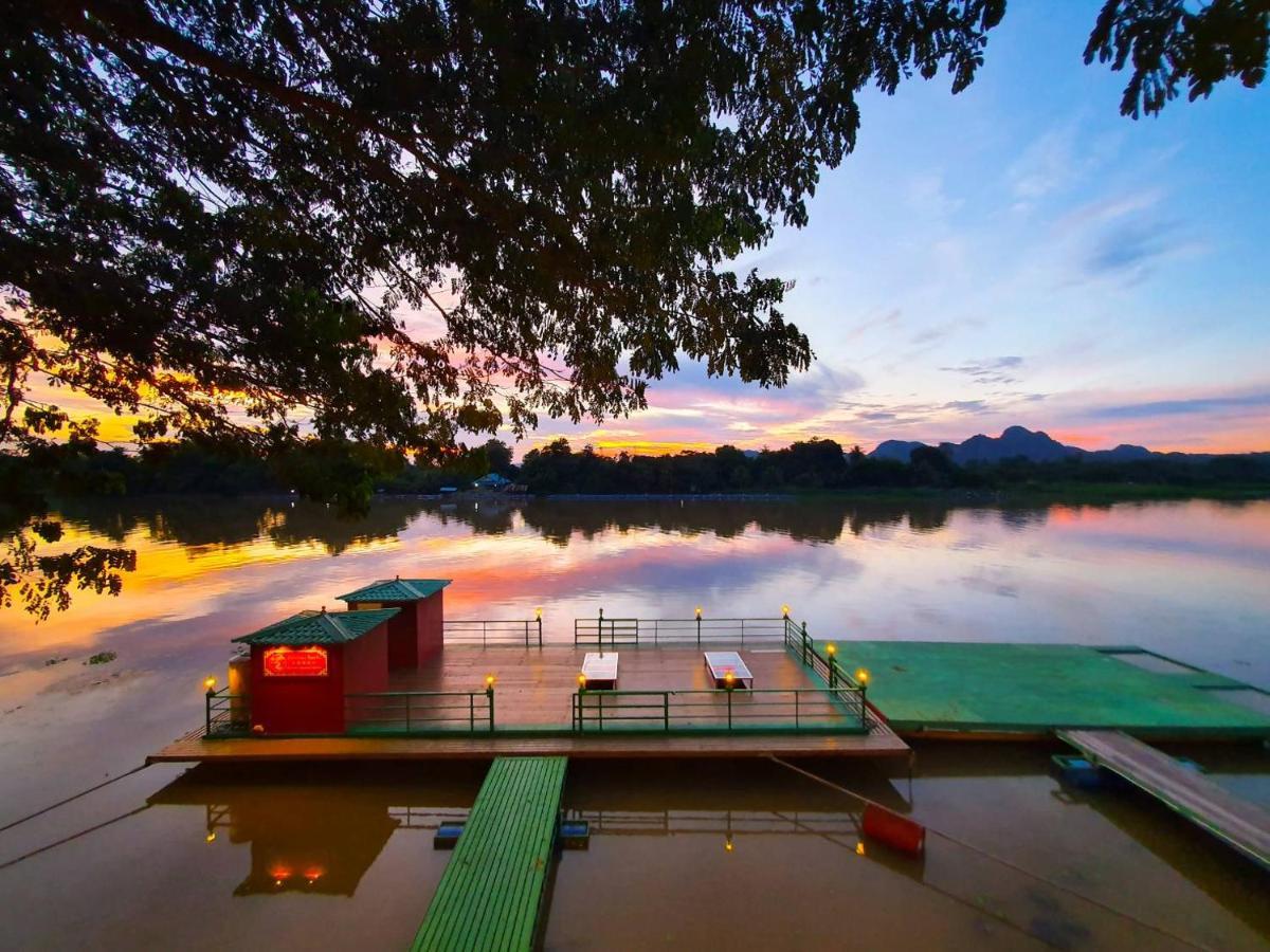 Golden Dragon Kanchanaburi Bagian luar foto